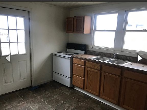 3rd image of 503 S University Ave