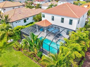 5823 Title Row Dr, Bradenton, FL 34210