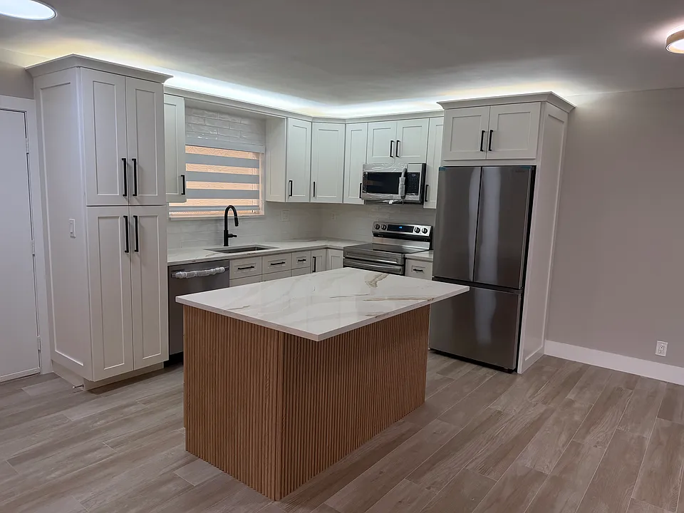 195 Deer Creek Blvd #805