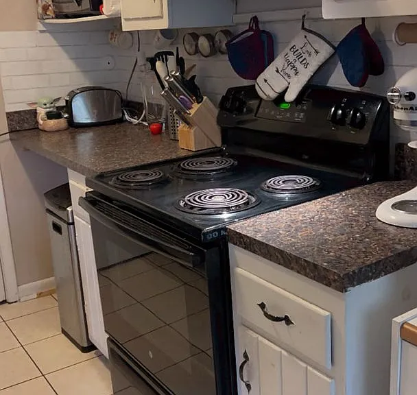 Taylor Court Apartments — Photo 1