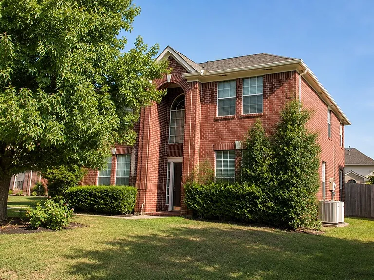2723 Wisteria Walk — Photo 2