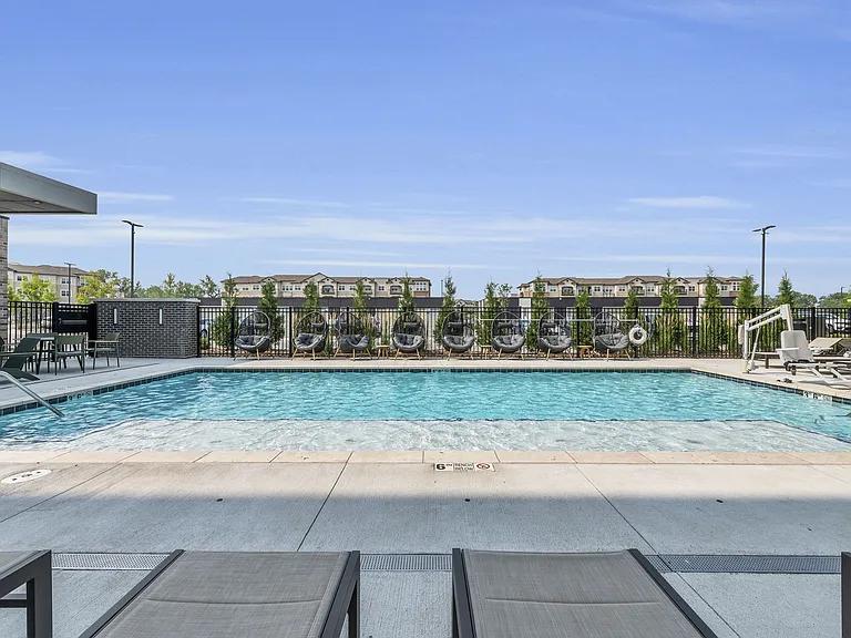 Darby at Briarcliff — Photo 11