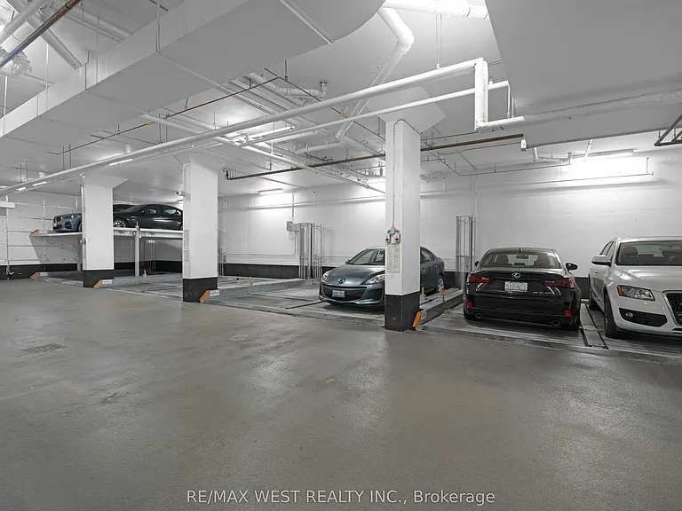 42 Camden St #303 — Photo 29