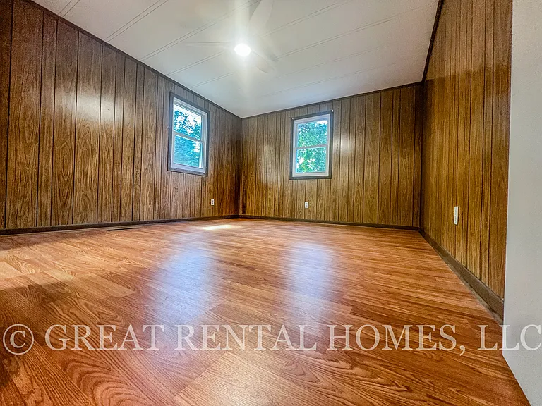 201 Chesterfield Pl — Photo 12