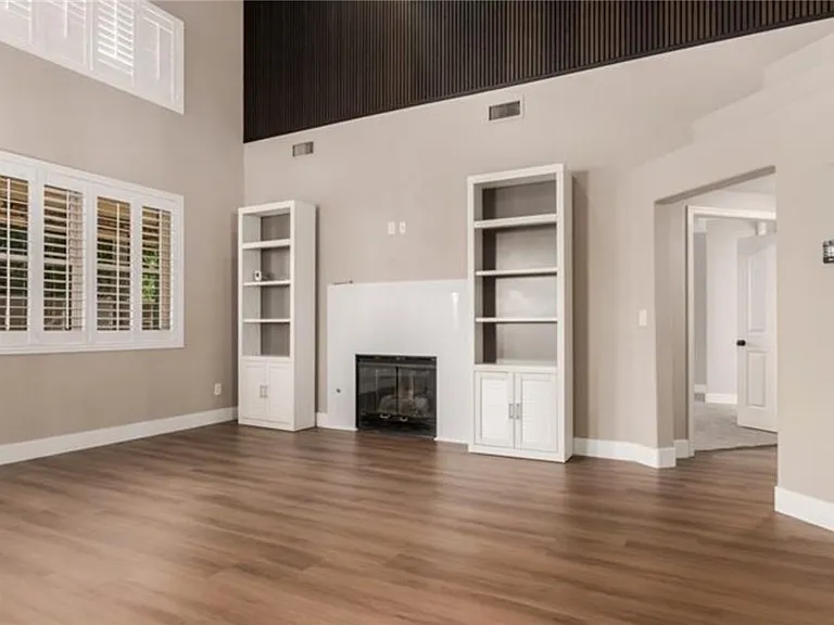 264 Pointe Ranier Ave — Photo 3