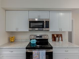 10943 W COGGINS Drive, Sun City, AZ 85351