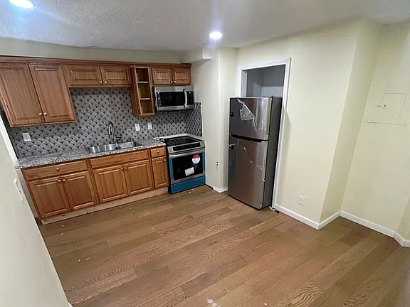 3rd image of 45 Mason Ave Floor 2