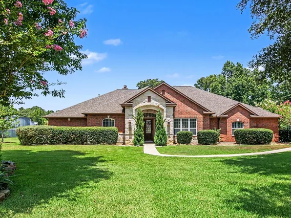 52 La Jolla Cir, Montgomery, TX 77356