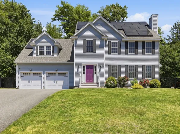 37 Hemlock Dr, Ayer, MA 01432