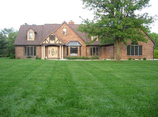 524 E Waters Edge Dr, Shiloh, IL