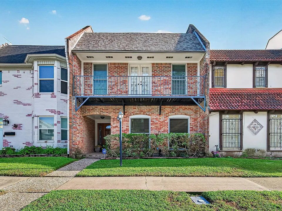 4513 Acacia St