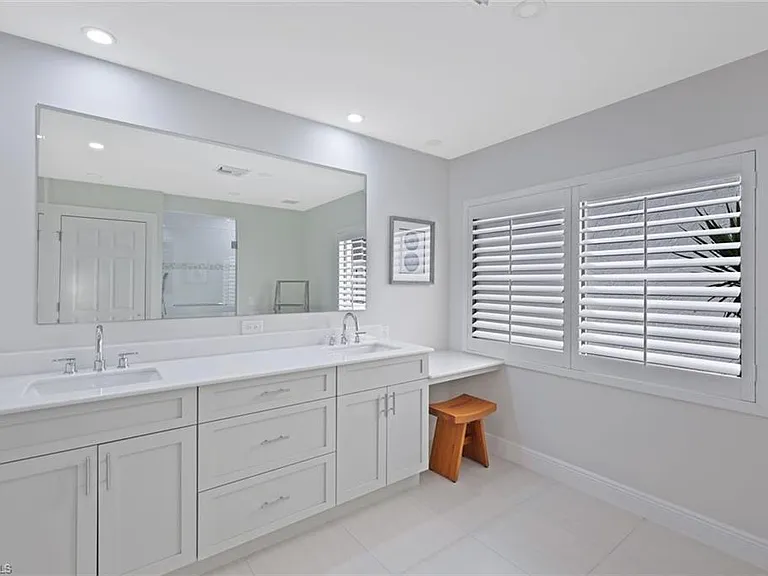 714 Reef Point Cir — Photo 16