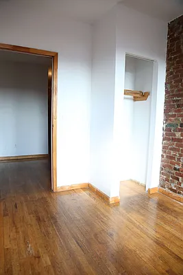 Rented by Crosstown Apartments NYC | media 42