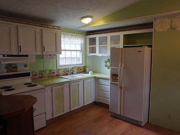 4th image of 101 Shady Ln Trlr 24