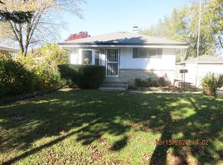 10318 W Fairmount Ave, Milwaukee, WI 53225