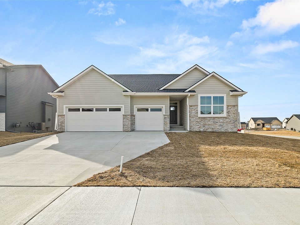 1st image of 2570 SE Kettleridge Ln