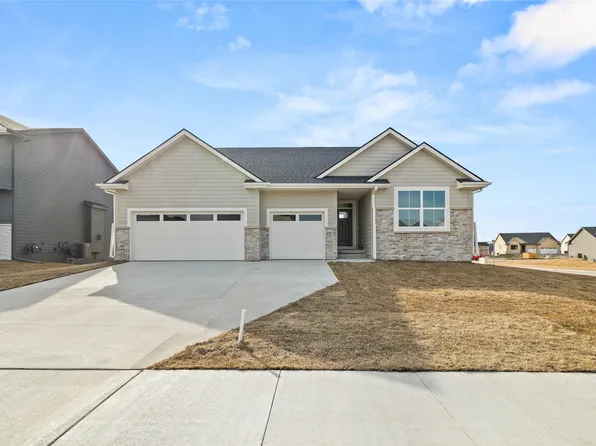 2570 SE Kettleridge Ln, Waukee, IA 50263