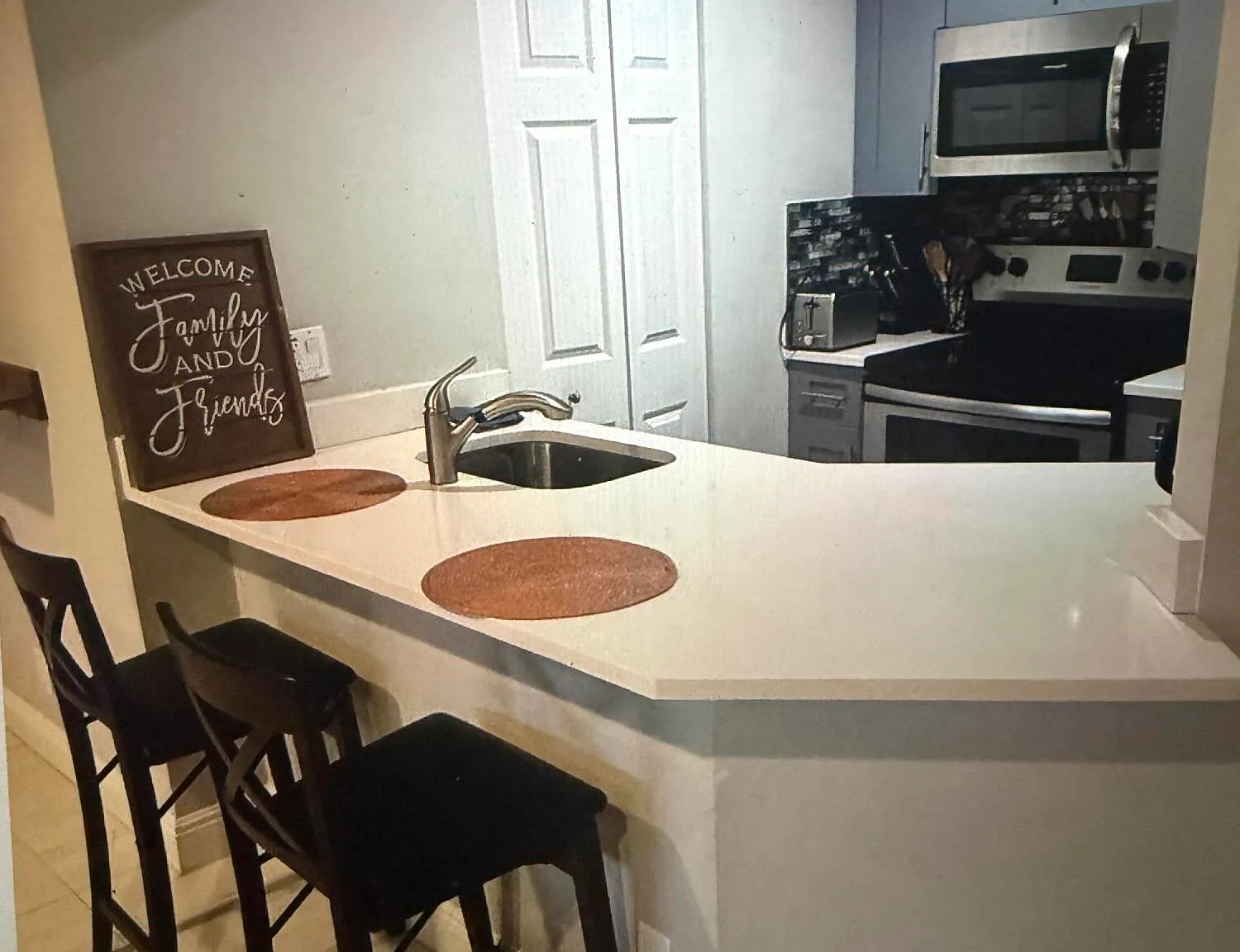 2 bed, 2.0 bath, 1097 sqft, $3,200 — Photo 3