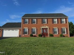 418 Edgemont Cir, Vinton, VA 24179