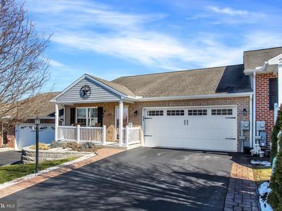 706 Golden Spring Dr, Waynesboro, PA, 17268