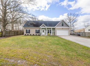 300 Baxter Ln, Moyock, NC 27958