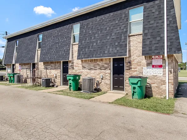 408 Noble Ave #B, Fort Worth, TX 76140
