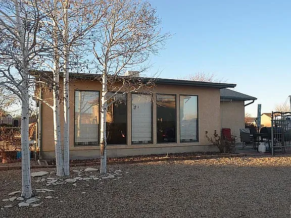2 bed, 1318 sqft, $2,200 — Photo 4