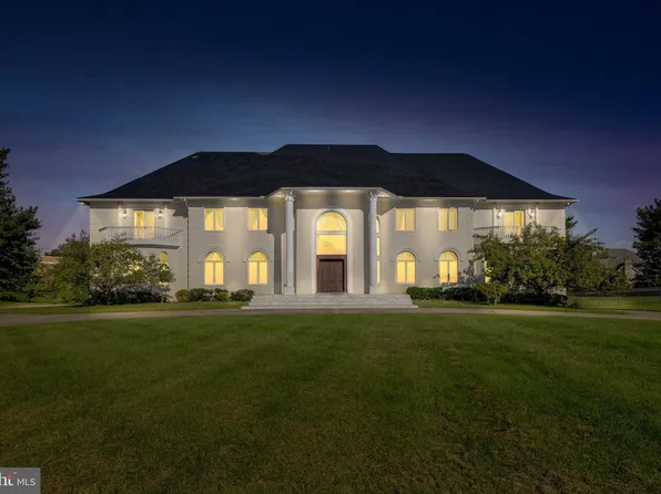 13 Potomac Manors Ct, Potomac, MD 20854