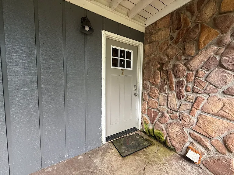 1504 Colony Park Dr — Photo 5