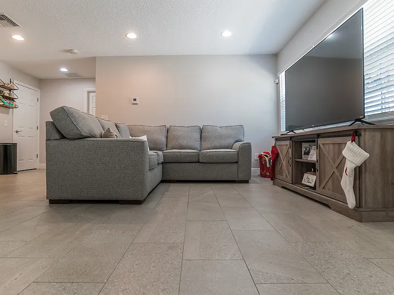 1517 N Grandview St #1 — Photo 79