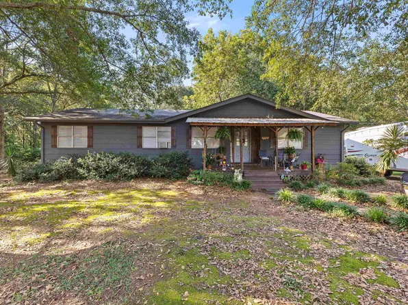 52 Parkway Dr NW, Monroe, GA 30656