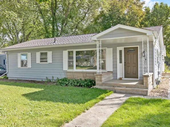 804 Willow St, Maple Park, IL 60151