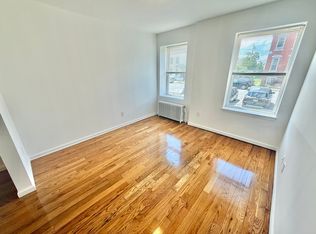 366 4th Ave APT 3, Troy, NY 12182