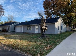 1303 Lincoln Rd, Monmouth, IL 61462