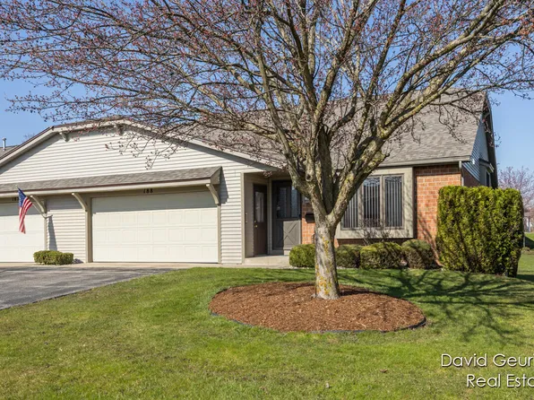 188 Park Ln, Zeeland, MI 49464