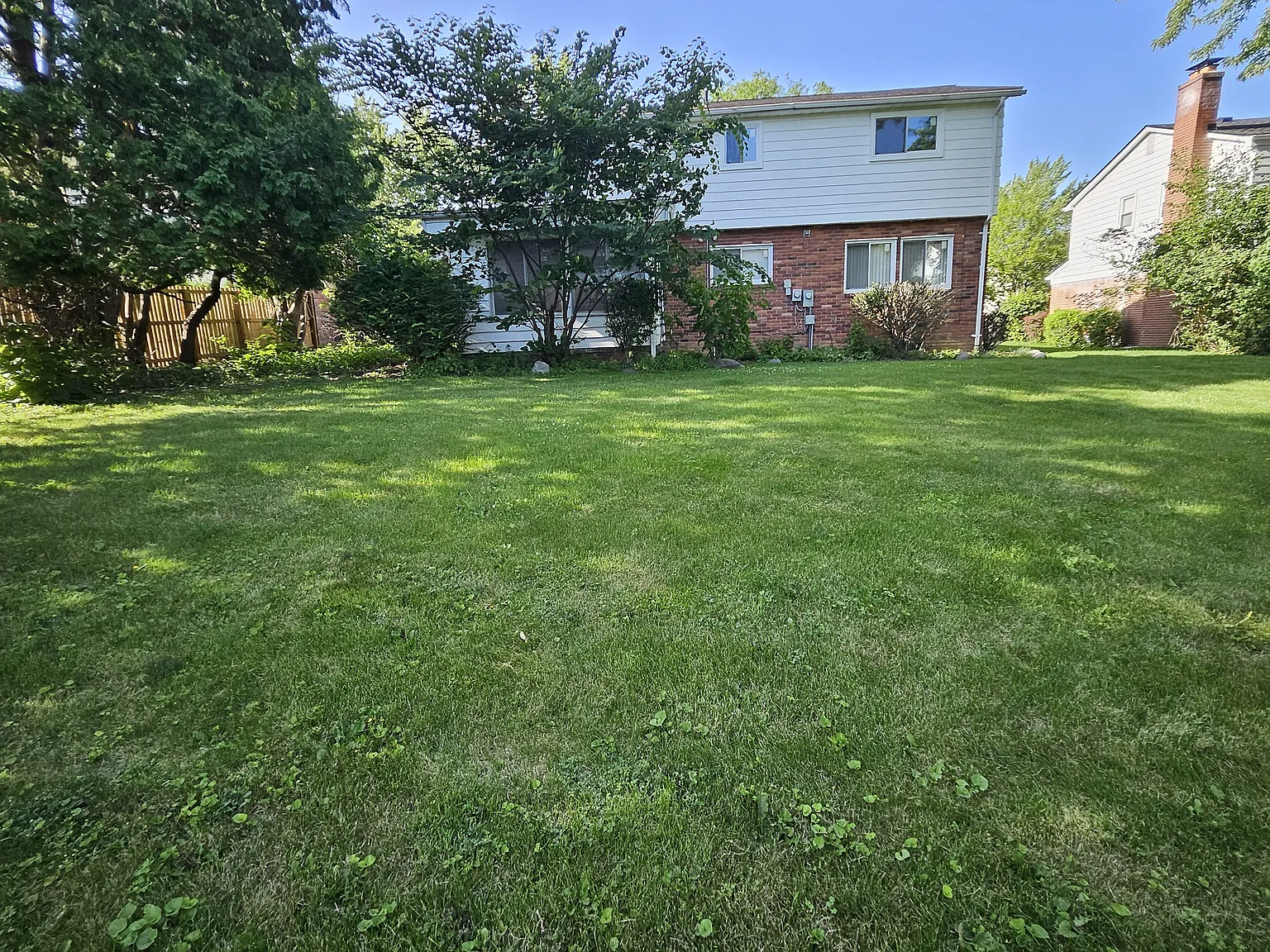 4 bed, 3200 sqft, $3,000 — Photo 2