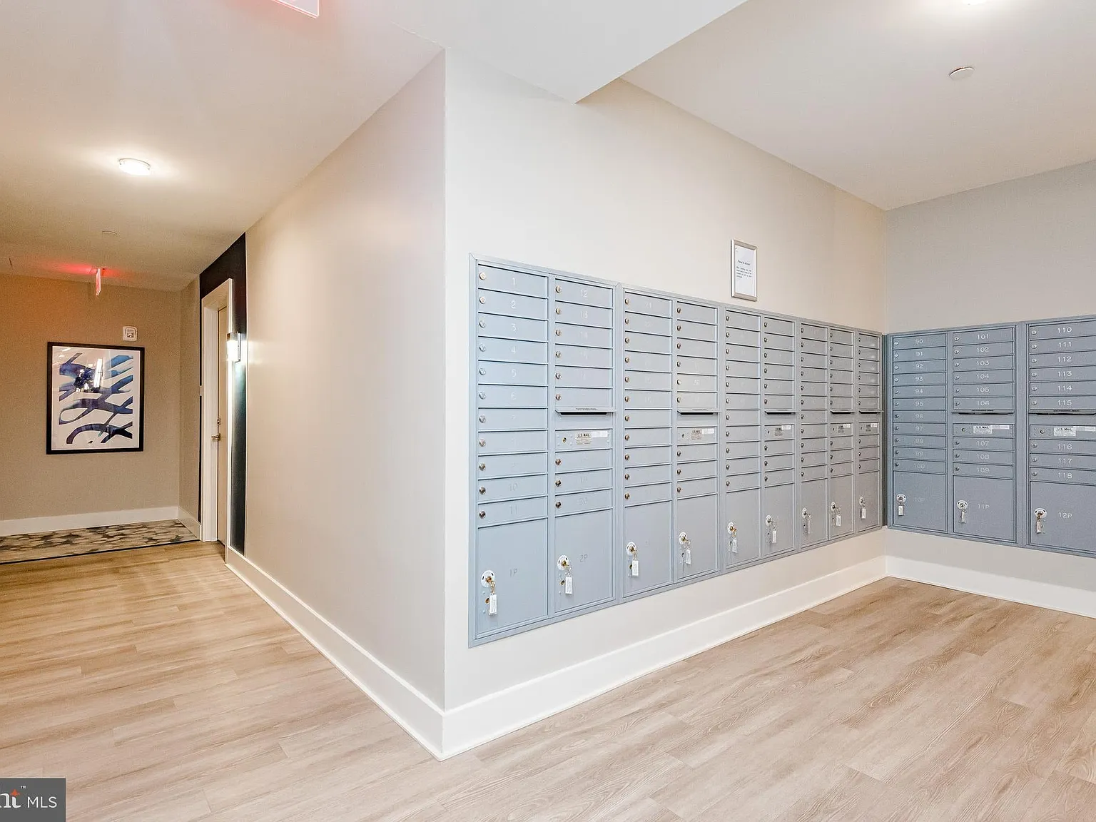 1 bed, 1.5 bath, 700 sqft, $2,700 — Photo 4