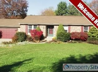 4 Cedar Ln, Doylestown, PA