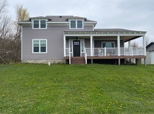 2200 W Anthony Rd, Pentwater, MI 49449