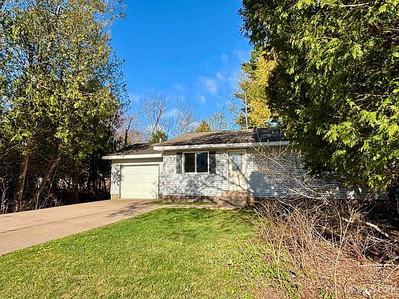 3rd image of 2073 Van Evera Ave