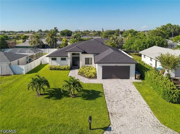 920 SE 15th Terrace Cpe, Coral, FL 33990