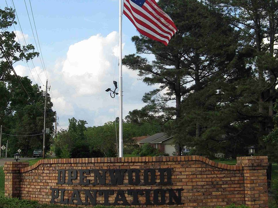 Neighborhood Entrance