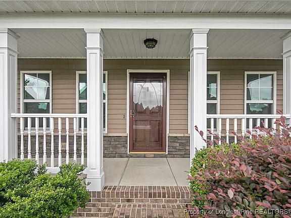 4th image of 211 Red Oak Ct