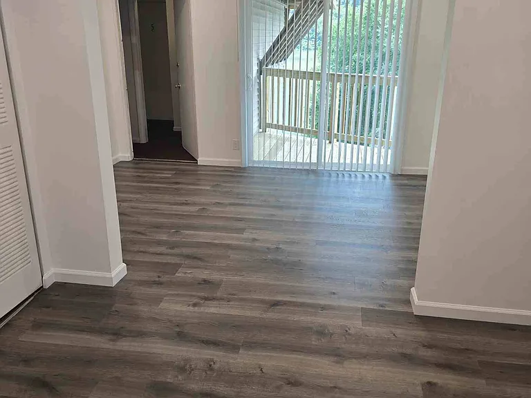 132 1st St #4 — Photo 9