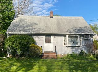 679 Midwood Rd, Ridgewood, NJ 07450
