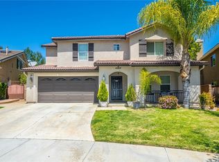 10998 Whitebark Ln, Corona, CA 92883