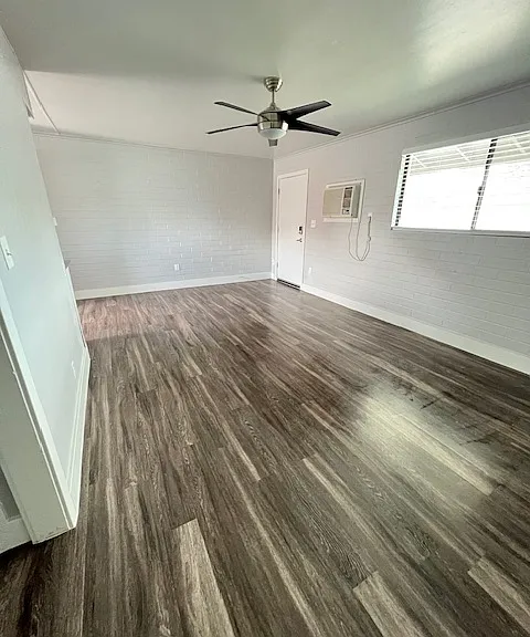 8503 N 59th Ln #9 — Photo 4