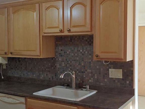 2nd image of 1139 Hartford Ave #1B