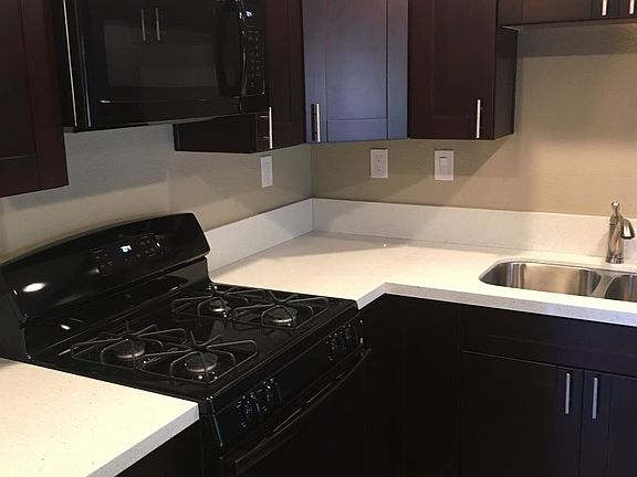 5th image of 859 Mola Vista Way