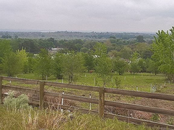4th image of Sandhill Dr